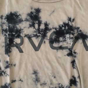 RVCA Shirts - RVCA TEE RVCA Shirts - RVCA TEE